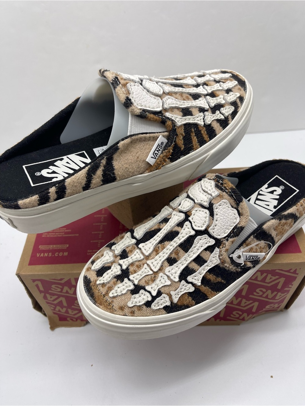 Vans Classic Slipo Mules 
Hazy Bones Blanc De Blanc
VN0A4P3UJVY Mulle Sneakers - Picture 9 of 15